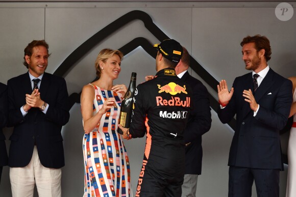 Andrea Casiraghi, la princesse Charlene de Monaco, le prince Albert II de Monaco, Pierre Casiraghi félicitent le trio de tête du 76e Gran Prix de Formule 1 de Monaco remporté par Daniel Ricciardo suivi de Sebastian Vettel et Lewis Hamilton, le 27 mai 2018. © Bruno Bebert/Bestimage