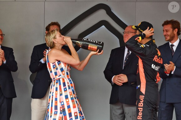 Andrea Casiraghi, la princesse Charlene de Monaco, le prince Albert II de Monaco, Pierre Casiraghi félicitent le trio de tête du 76e Gran Prix de Formule 1 de Monaco remporté par Daniel Ricciardo suivi de Sebastian Vettel et Lewis Hamilton, le 27 mai 2018. © Bruno Bebert/Bestimage