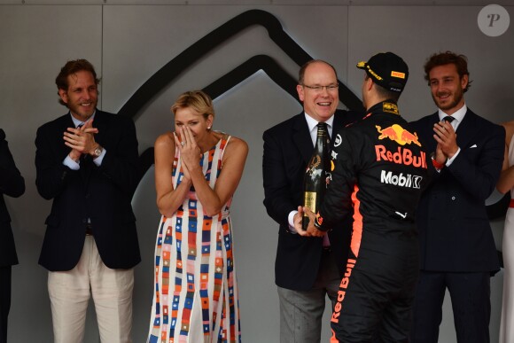 Andrea Casiraghi, la princesse Charlene de Monaco, le prince Albert II de Monaco, Pierre Casiraghi félicitent le trio de tête du 76e Gran Prix de Formule 1 de Monaco remporté par Daniel Ricciardo suivi de Sebastian Vettel et Lewis Hamilton, le 27 mai 2018. © Bruno Bebert/Bestimage