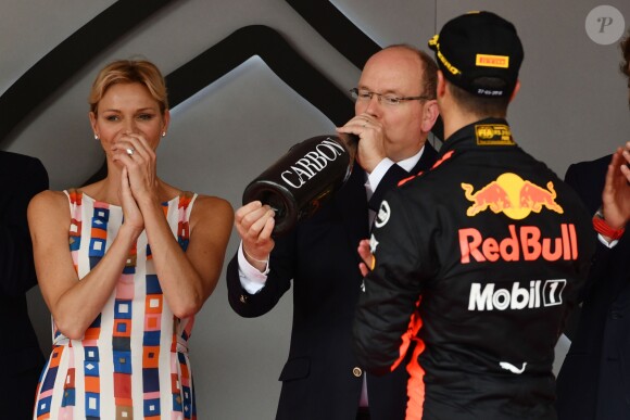 Andrea Casiraghi, la princesse Charlene de Monaco, le prince Albert II de Monaco, Pierre Casiraghi félicitent le trio de tête du 76e Gran Prix de Formule 1 de Monaco remporté par Daniel Ricciardo suivi de Sebastian Vettel et Lewis Hamilton, le 27 mai 2018. © Bruno Bebert/Bestimage