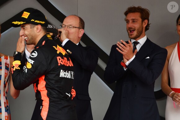 Andrea Casiraghi, la princesse Charlene de Monaco, le prince Albert II de Monaco, Pierre Casiraghi félicitent le trio de tête du 76e Gran Prix de Formule 1 de Monaco remporté par Daniel Ricciardo suivi de Sebastian Vettel et Lewis Hamilton, le 27 mai 2018. © Bruno Bebert/Bestimage