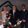 Andrea Casiraghi, la princesse Charlene de Monaco, le prince Albert II de Monaco, Pierre Casiraghi félicitent le trio de tête du 76e Gran Prix de Formule 1 de Monaco remporté par Daniel Ricciardo suivi de Sebastian Vettel et Lewis Hamilton, le 27 mai 2018. © Bruno Bebert/Bestimage