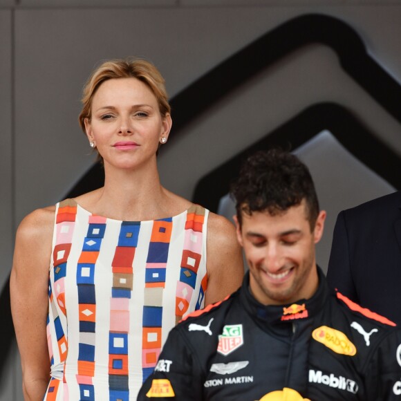Andrea Casiraghi, la princesse Charlene de Monaco, le prince Albert II de Monaco, Pierre Casiraghi félicitent le trio de tête du 76e Gran Prix de Formule 1 de Monaco remporté par Daniel Ricciardo suivi de Sebastian Vettel et Lewis Hamilton, le 27 mai 2018. © Bruno Bebert/Bestimage