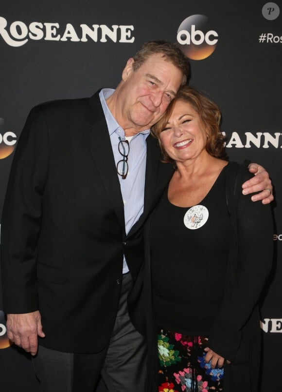Roseanne Barr, John Goodman - Les célébrités posent lors du photocall de la première du film "Roseanne'' à Burbank le 23 mars 2018