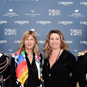 Semi-exclusif - Virginie et Coco Coupérie-Eiffel - Conférence de presse du "Longines Paris Eiffel Jumping" (Etape du Longines Global Champions Tour 2018) au Café de l'Homme à Paris le 29 mai 2018. Les 5, 6 et 7 juillet, la 5ème édition du Longines Paris Eiffel Jumping va honorer le comédien Jean Rochefort, décédé en octobre, cavalier émérite et habitué de cette course. " Il avait eu l'idée de sonoriser les obstacles ", dit V. Coupérie-Eiffel, directrice de l'événement. Le Trophée Jean-Rochefort récompensera le couple homme-cheval. Le Longines Paris Eiffel Jumping choisit JC De Castelbajac pour l'affiche officielle de sa 5ème édition © Veeren/Bestimage Semi-exclusive -