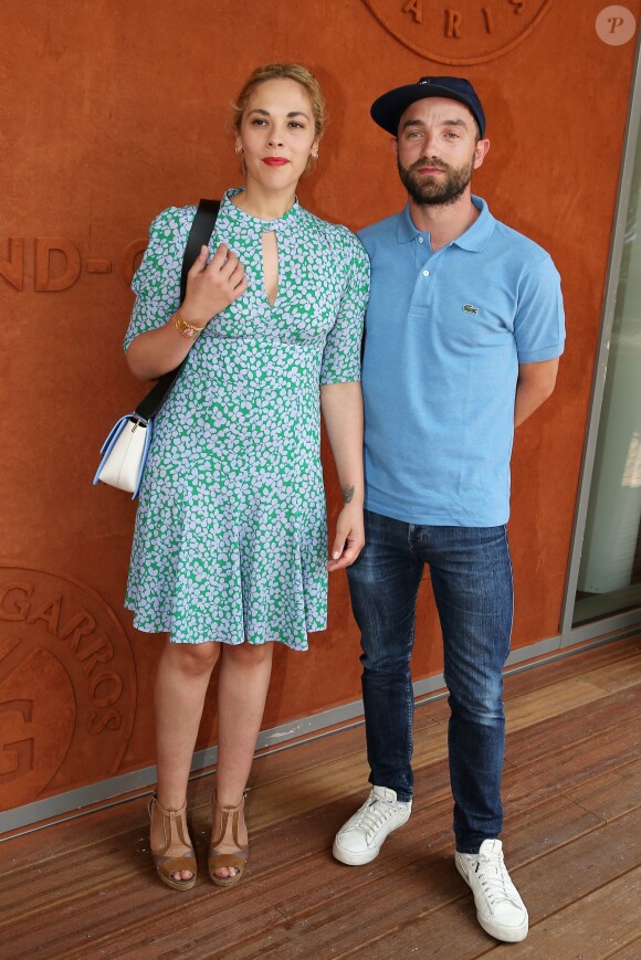 Alysson Paradis et son compagnon Guillaume Gouix - People au village des Internationaux de France de Tennis de Roland Garros à Paris. Le 4 juin 2018. © Dominique Jacovides-Cyril Moreau / Bestimage