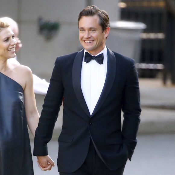 Claire Danes, enceinte et son mari Hugh Dancy arrivent aux CFDA Awards au Brooklyn Museum à New York, le 4 juin 2018.