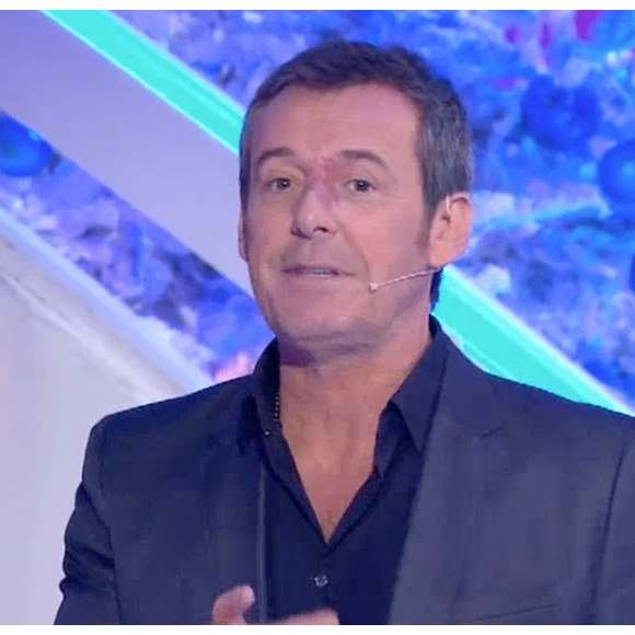 Jean-Luc Reichmann met en garde des téléspectateurs contre un homme qui se fait passer pour lui. Emission "Les 12 Coups de midi" sur TF1, le 18 décembre 2017.