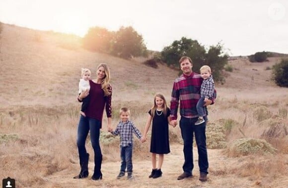 Bode Miller avec sa femme Morgan et leurs quatre enfants. Instagram, 23 novembre 2017.
