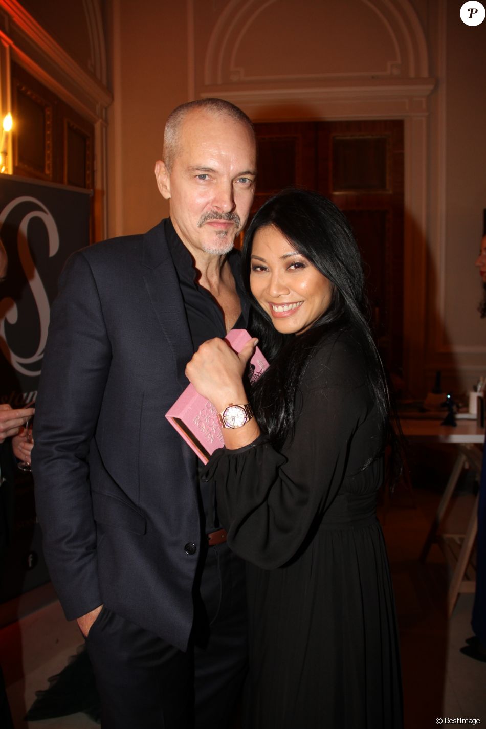 Anggun Et Son Compagnon Christian Kretschmar à Paris, Le 26 Janvier ...