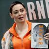 Rose McGowan en dédicace de son livre "Brave" chez Barnes & Noble à New York. Le 31 janvier 2018
