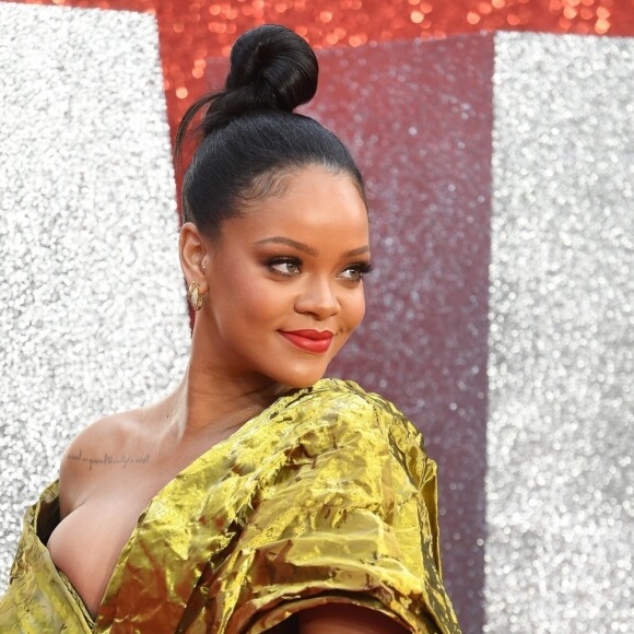 Rihanna (robe Yiqing Yin) - Première du film "Ocean's 8" au Cineworld Leicester Square à Londres, Royaume Uni, le 13 juin 2018.