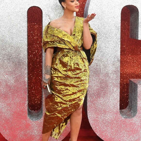 Rihanna (robe Yiqing Yin) - Première du film "Ocean's 8" au Cineworld Leicester Square à Londres, Royaume Uni, le 13 juin 2018.