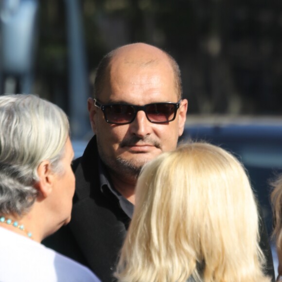 Exclusif - Le cousin de Johnny Hallyday, Michael Ketcham Halliday arrive à la messe hommage pour le 75ème anniversaire de Johnny Hallyday en l'église de La Madeleine à Paris. Le 15 juin 2018