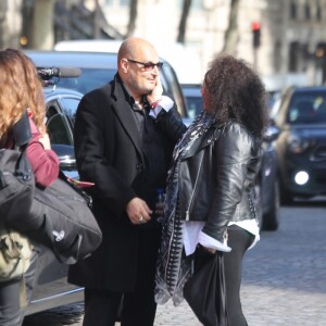 Exclusif - Le cousin de Johnny Hallyday, Michael Ketcham Halliday arrive à la messe hommage pour le 75ème anniversaire de Johnny Hallyday en l'église de La Madeleine à Paris. Le 15 juin 2018