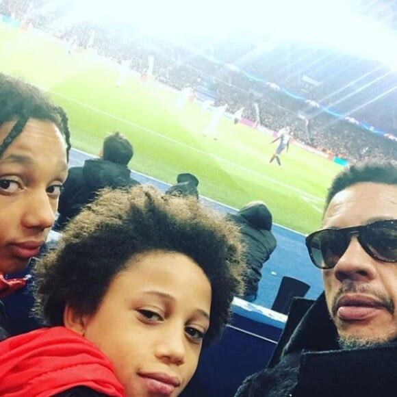 JoeyStarr avec ses fils Matisse et Kalil au Parc des princes, Instagram le 6 mars 2018.