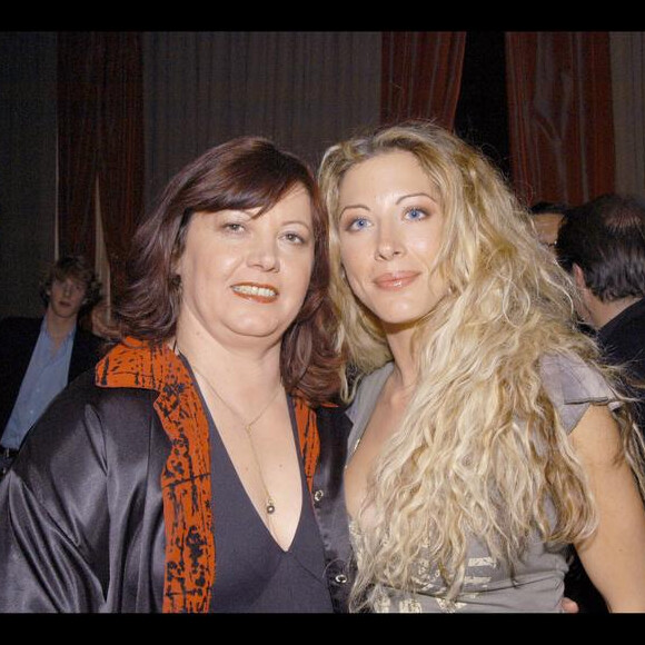 Loana et sa mère Violette en février 2003 à Paris
