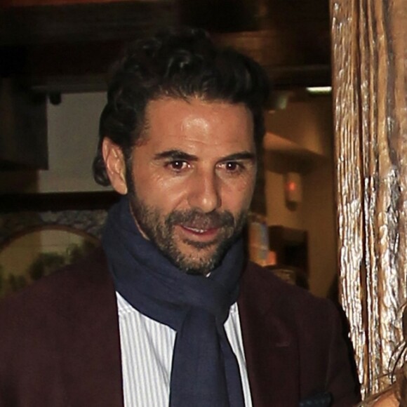 Eva Longoria et son fiancé Jose Baston vont dîner dans un restaurant à Madrid le 1er avril 2016.