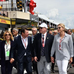 Laura Tenoudji, son mari Christian Estrosi (le maire de Nice et vice-président du Conseil Régional de PACA), le prince Albert II de Monaco et la princesse Charlène de Monaco durant le Grand Prix de France au Castellet le 24 juin 2018. C. Estrosi, le maire de Nice et le vice-président du Conseil Regional de PACA, est à l'origine du retour du Grand Prix de France au Circuit Paul Ricard. C'est L. Hamilton qui a remporté le Grand Prix devant M. Verstappen, second, et K. Raikkonen troisième. © Bruno Bebert / Bestimage