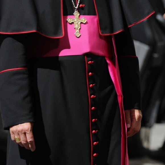 Le président de la République française Emmanuel Macron, sa femme la Première Dame Brigitte Macron (Trogneux) et l'archevêque allemand de l'Église catholique et préfet de la maison pontificale Georg Gänswein - Le président de la République française est reçu pour la première fois par le pape François au Vatican, le 26 juin 2018. © Dominique Jacovides/Bestimage