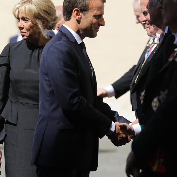 Le président de la République française Emmanuel Macron et sa femme la Première Dame Brigitte Macron (Trogneux) - Le président de la République française est reçu pour la première fois par le pape François au Vatican, le 26 juin 2018. © Dominique Jacovides/Bestimage