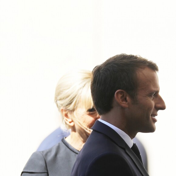 Le président de la République française Emmanuel Macron et sa femme la Première Dame Brigitte Macron (Trogneux) - Le président de la République française est reçu pour la première fois par le pape François au Vatican, le 26 juin 2018. © Dominique Jacovides/Bestimage