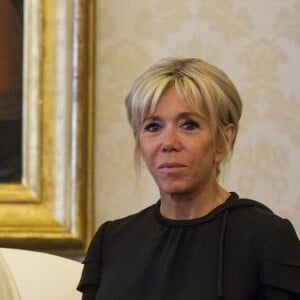 Le président Emmanuel Macron et son épouse Brigitte Macron rencontrent le pape François au Vatican le 26 juin 2018. © Cristian Gennari / Vatican Pool / Bestimage