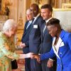 David Beckham, Nicola Adams - La reine Elisabeth II rencontre les invités à la cérémonie des Queen's young leaders awards au palais de Buckingham à Londres le 26 juin 2018.