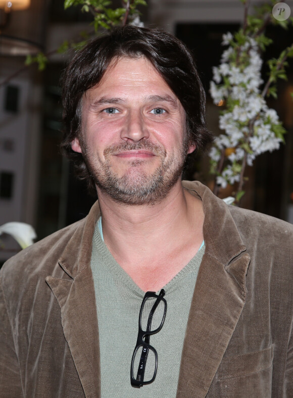 Sébastien Courivaud - Lancement du nouveau roman de Hugues Royer 'Est-ce que tu m'entends ?' a l'hôtel Bel-Ami à Paris le 10 avril 2014.