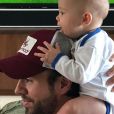 Enrique Iglesias et l'un de ses bébés - Instagram, 16 juin 2018