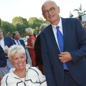 Mimie Mathy et son mari Benoist Gérard - Soirée du 90ème anniversaire de Line Renaud sur le Bateau Potel et Chabot "Pavillon Seine" à Paris le 2 juillet 2018. © Coadic Guirec/Bestimage