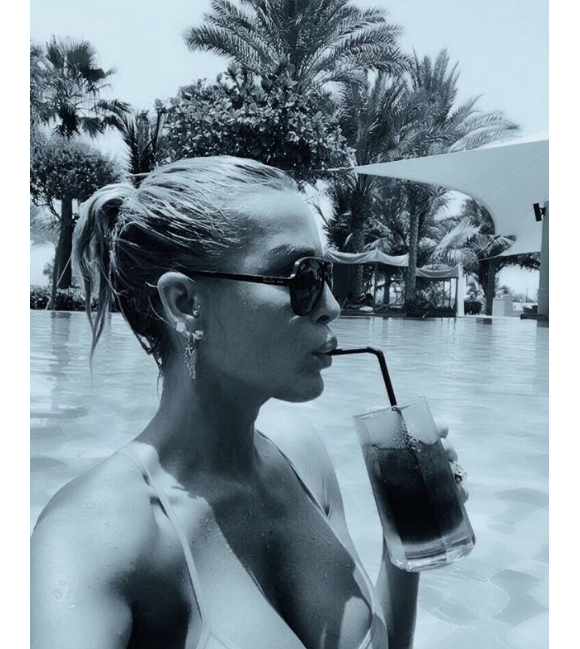 Ophélie Winter en vacances à Dubaï. Juin / juillet 2018.