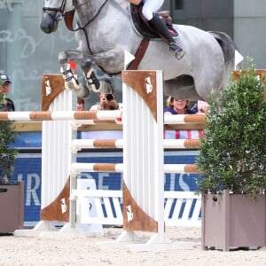 Guillaume Canet sur Wouest de Cantraie Z - Piste - Prix Mairie de Paris - Longines Paris Eiffel Jumping au Champ de Mars à Paris, le 5 juillet 2018.