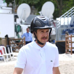 Guillaume Canet lors de la reconnaissance du Prix Mairie de Paris lors du Longines Paris Eiffel Jumping au Champ de Mars à Paris le 5 juillet 2018. © Perusseau / Veeren / Bestimage