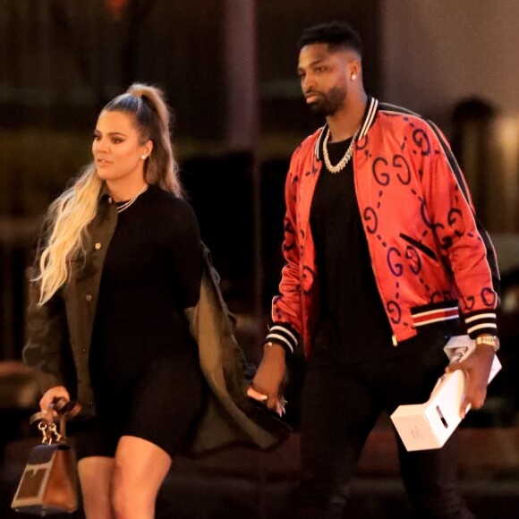 Exclusif - Khloé Kardashian et son compagnon Tristan Thompson sont allés diner avec Kendall Jenner et son compagnon Bens Simmons à Beverly Hills. Le 24 juin 2018