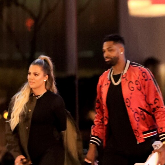 Exclusif - Khloé Kardashian et son compagnon Tristan Thompson sont allés diner avec Kendall Jenner et son compagnon Bens Simmons à Beverly Hills. Le 24 juin 2018