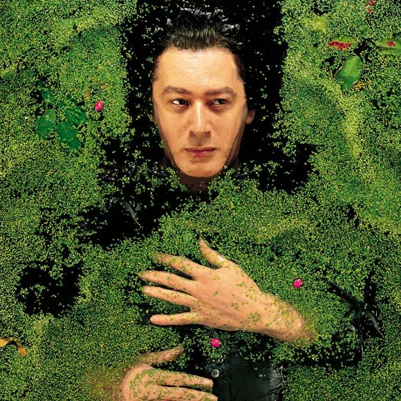 "Fantaisie militaire" d'Alain Bashung photographiée par Laurent Seroussi, 1998.