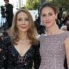 Marisa Berenson et sa fille Starlite Randall Berenson - Montée des marches du film "The Little Prince" (Le Petit Prince) lors du 68e Festival International du Film de Cannes, à Cannes le 22 mai 2015.