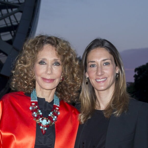 Marisa Berenson et sa fille Starlite - Inauguration de la Fondation Louis Vuitton à Paris le 20 octobre 2014.