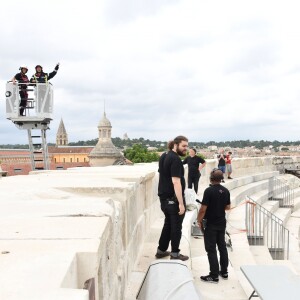 Exclusif - Nikos Aliagas et les pompiers de Nîmes - Backstage de l'enregistrement de l'émission "Le Bal du 14 Juillet" dans les Arènes de Nîmes, diffusée sur TF1. Le 11 juin 2018 © Bruno Bebert