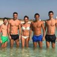 Véronique Zidane avec ses 4 enfants, Enzo, Luca, Théo et Elyaz, à Formentera le 14 juillet 2018.