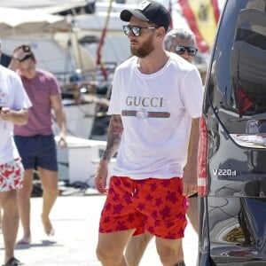 Lionel Messi en vacances avec sa femme Antonella Roccuzzo et sa famille à Ibiza le 17 juillet 2018.