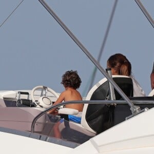 Lionel Messi en vacances sur un yacht avec sa femme Antonella Roccuzzo, ses fils Ciro, Mateo, Thiago et des amis. Ibiza, le 17 juillet 2018.