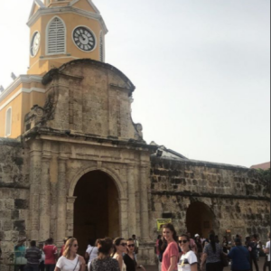 Marine Lorphelin et ses amies en Colombie fin juillet 2018.