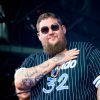 Rag'n'Bone Man sur la scène du Lollapalooza Paris le 22 juillet 2018 à l'hippodrome de Longchamp.