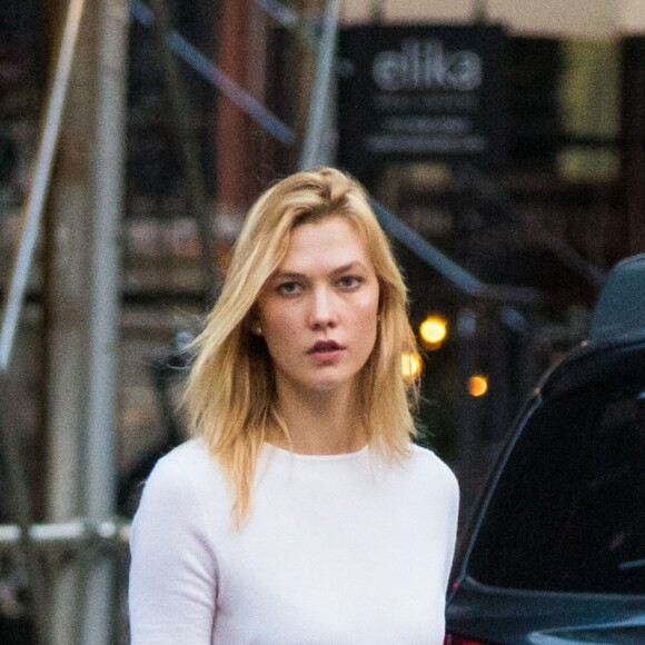 Exclusif - Karlie Kloss a dîné avec son petit ami Joshua Kushner à New York Le 16 Septembre 2016