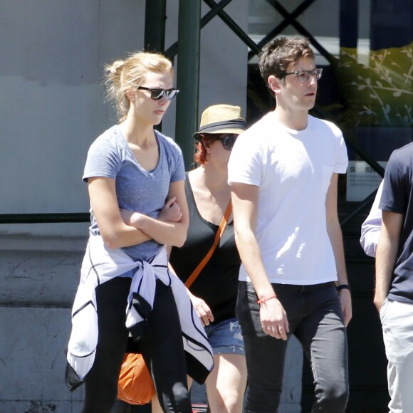 Exclusif - Karlie Kloss se dispute violemment avec son compagnon Joshua Kushner après avoir visité un appartement à New York le 10 juin 2016