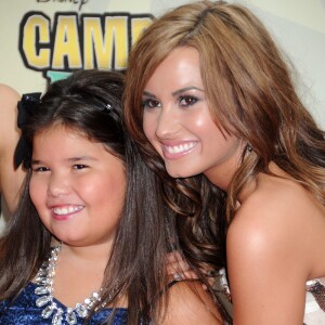 Demi Lovato et sa demi-soeur Madison De La Garza en 2010.