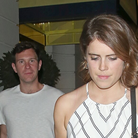 La princesse Eugenie d'York et son fiancé Jack Brooksbank à la sortie d'un dîner au restaurant "Isabel" à Londres, le 28 juin 2018.