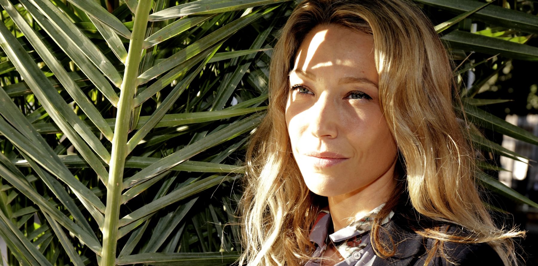 Laura Smet Retrouve Le Père Spirituel De Johnny Hallyday Purepeople